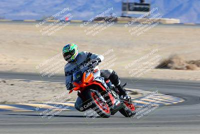 media/Jan-08-2022-SoCal Trackdays (Sat) [[1ec2777125]]/Turn 4 (1145am)/